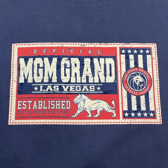 Vintage Y2k MGM Grand Las Vegas Pullover Sweatshirt / Crewneck Size Large - Picture 2 of 6